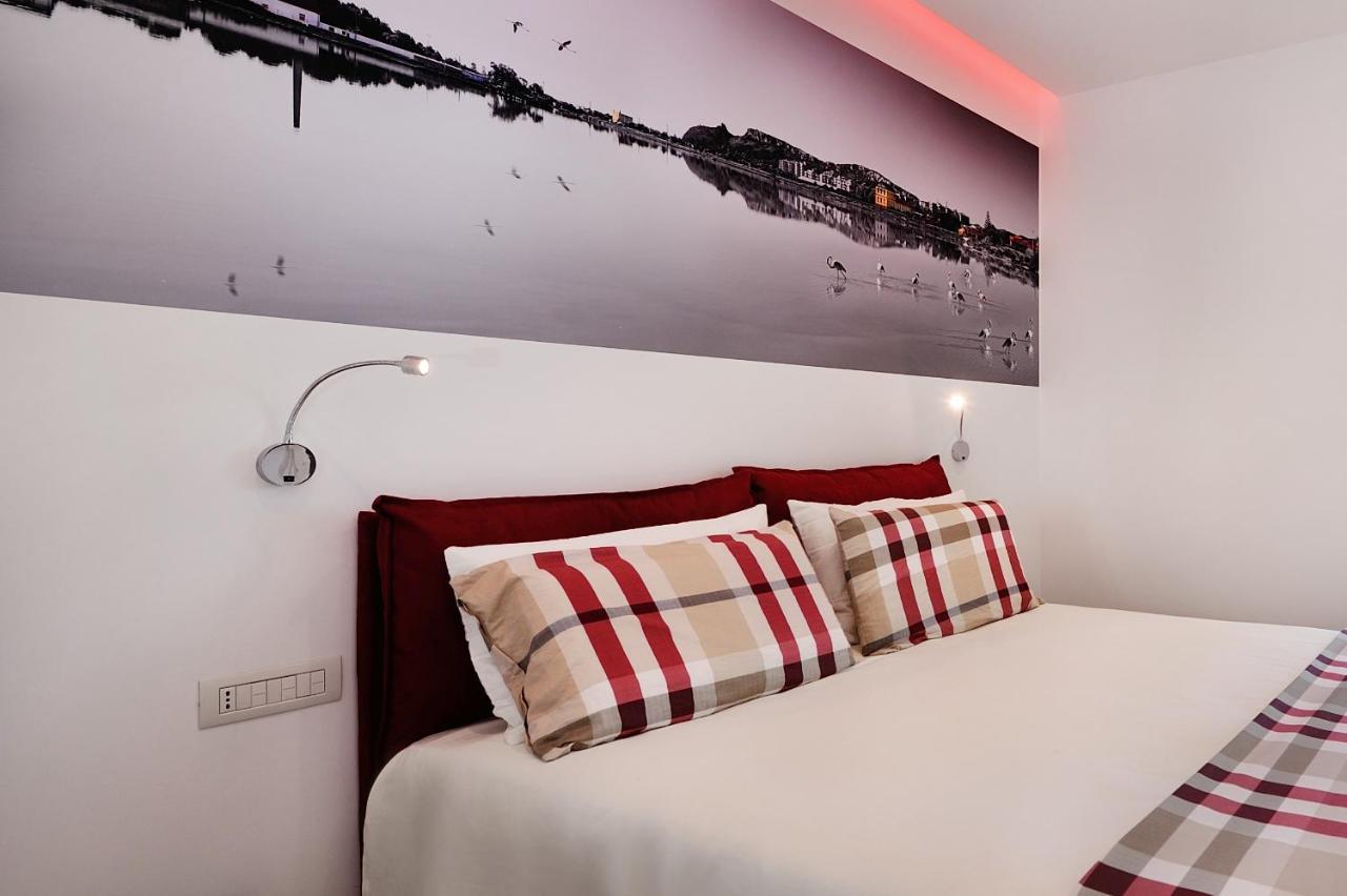 Atticobianco B&B กาญารี ภายนอก รูปภาพ